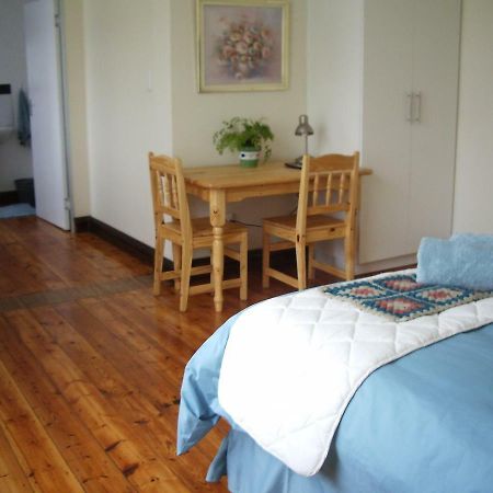 Dee'S Bnb Pretoria-Noord Exteriör bild